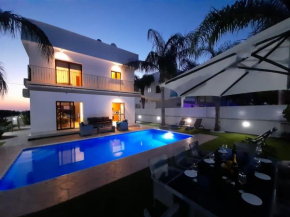 Valerian Palm Villa